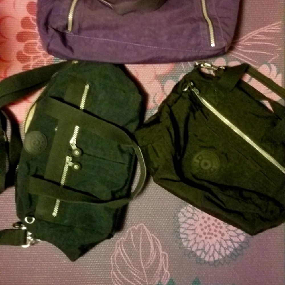 3 Kipling tote bags